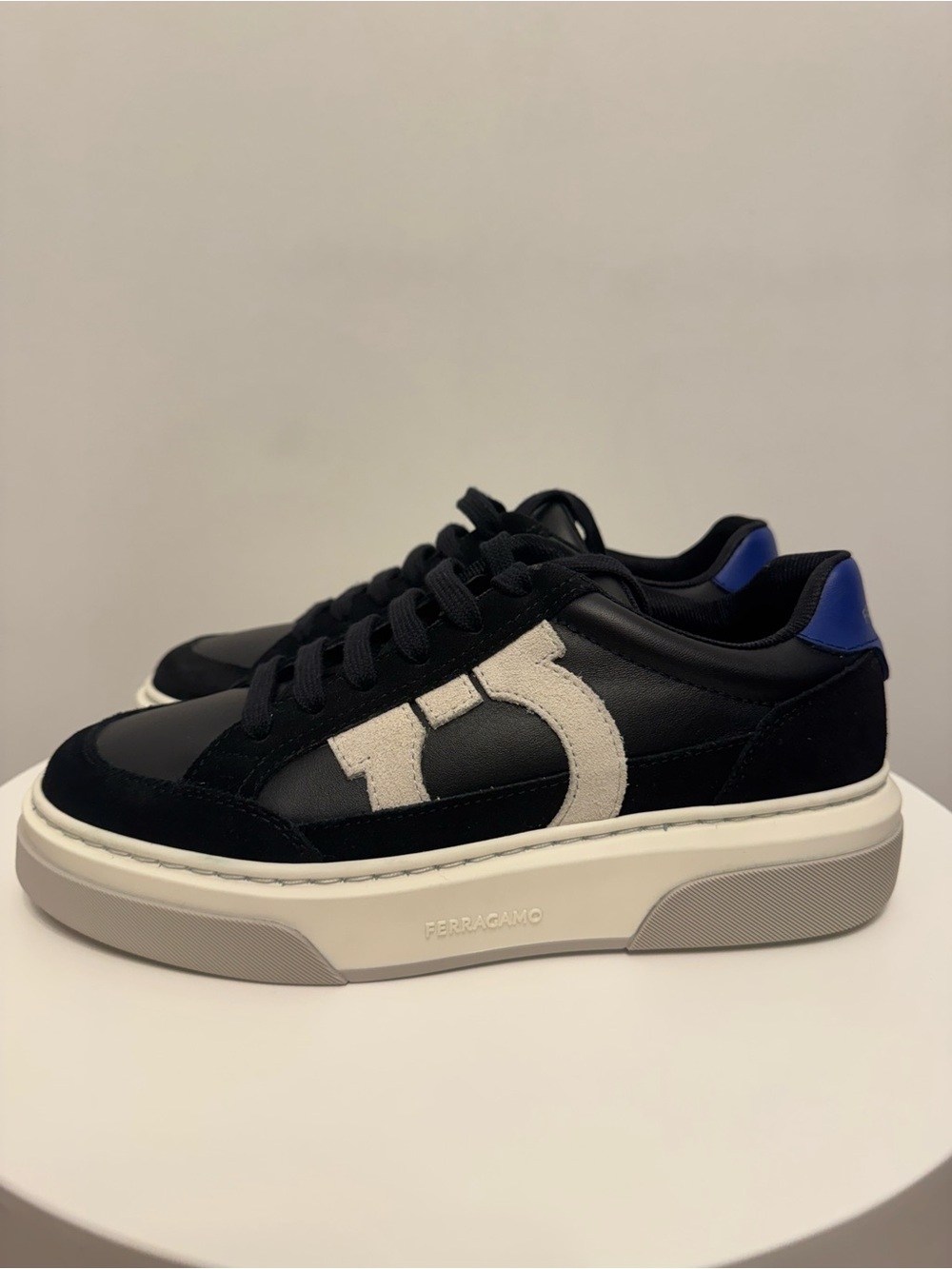 Salvatore Ferragamo Men’s Black Sneakers Gancini Cassina